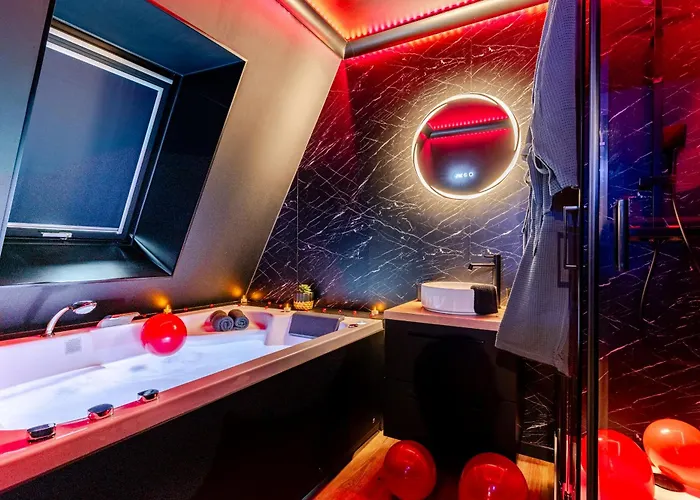 Apartman Romantique Pres De La Avec Jacuzzi - Dark *